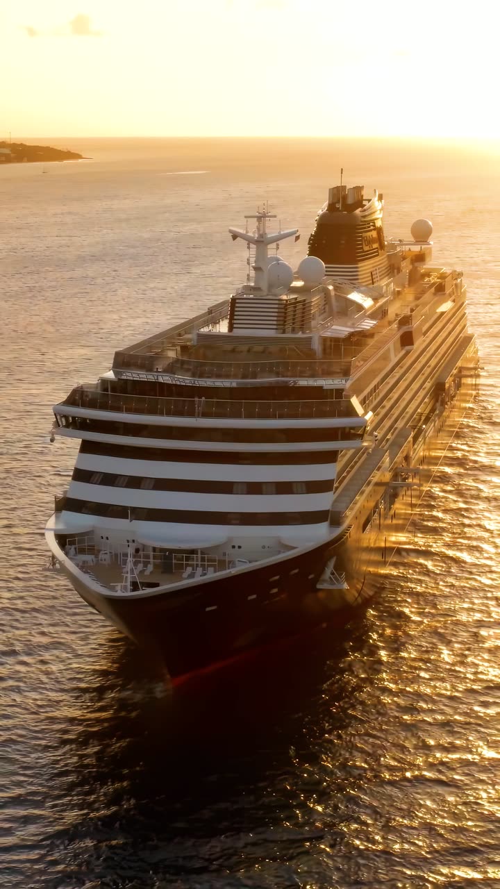 Explora Journeys — Cruzeiro de ultra-luxo